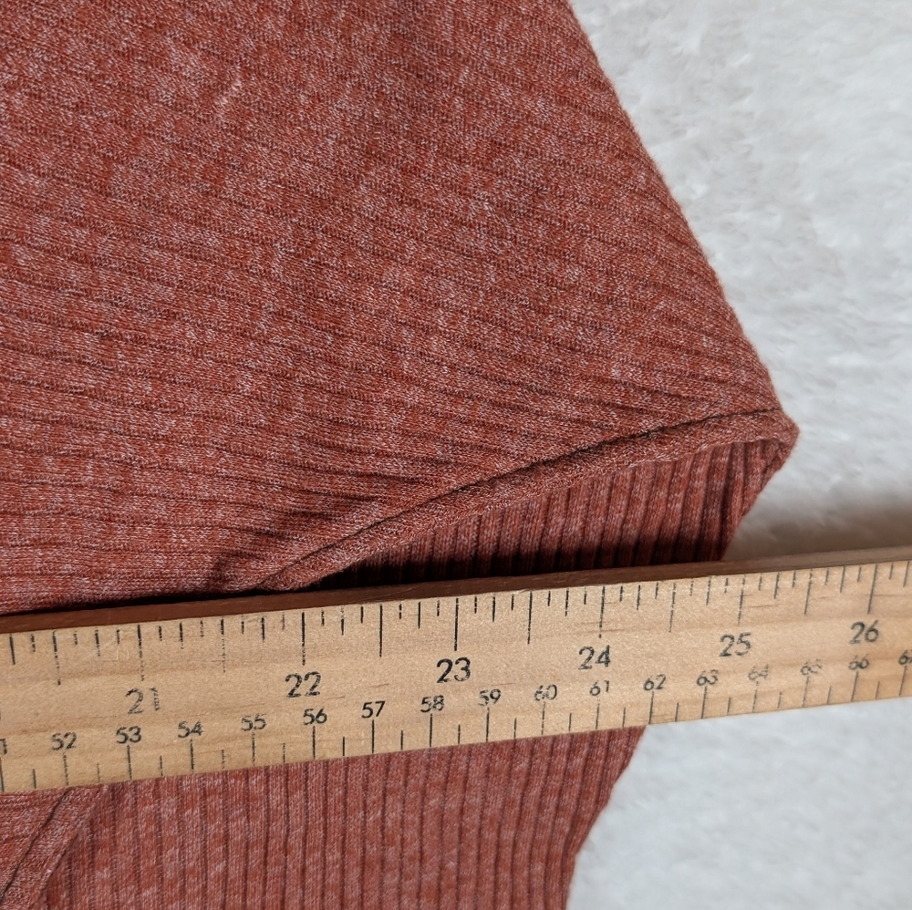 Free People Women's Rust Sweater Oversize Up To Medium - Picture 3 of 5